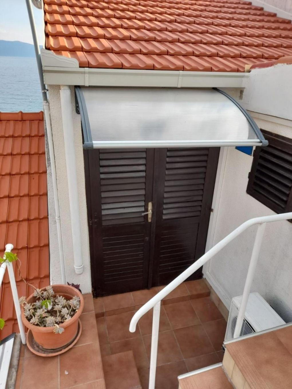 Apartment Danka - Affordable And At The Beach Brist Exterior foto